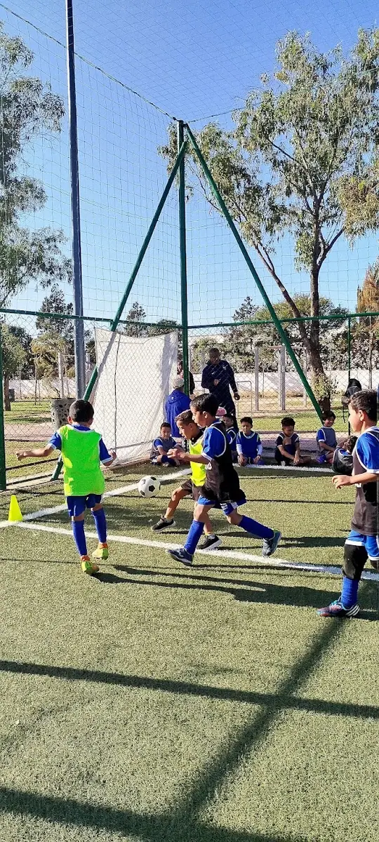 جمعية آباء وأولياء مدرسة الرشاد البرنوصي لكرة القدم · Football · Casablanca · photo 2