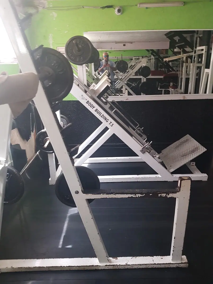 Al Ishraq Sports الإشراق للرياضة · Fitness & Musculation · Kénitra · photo 3
