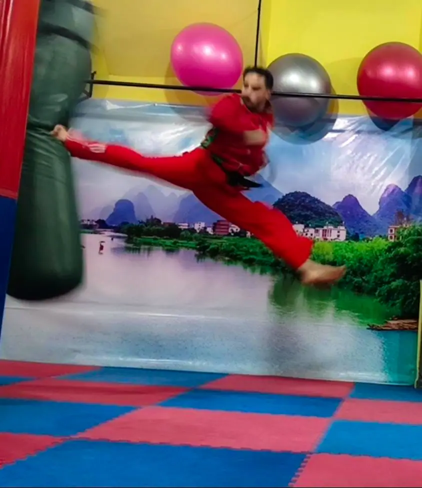 جمعية الشروق للتايكوندو وفنون الحرب · Arts Martiaux · Khouribga