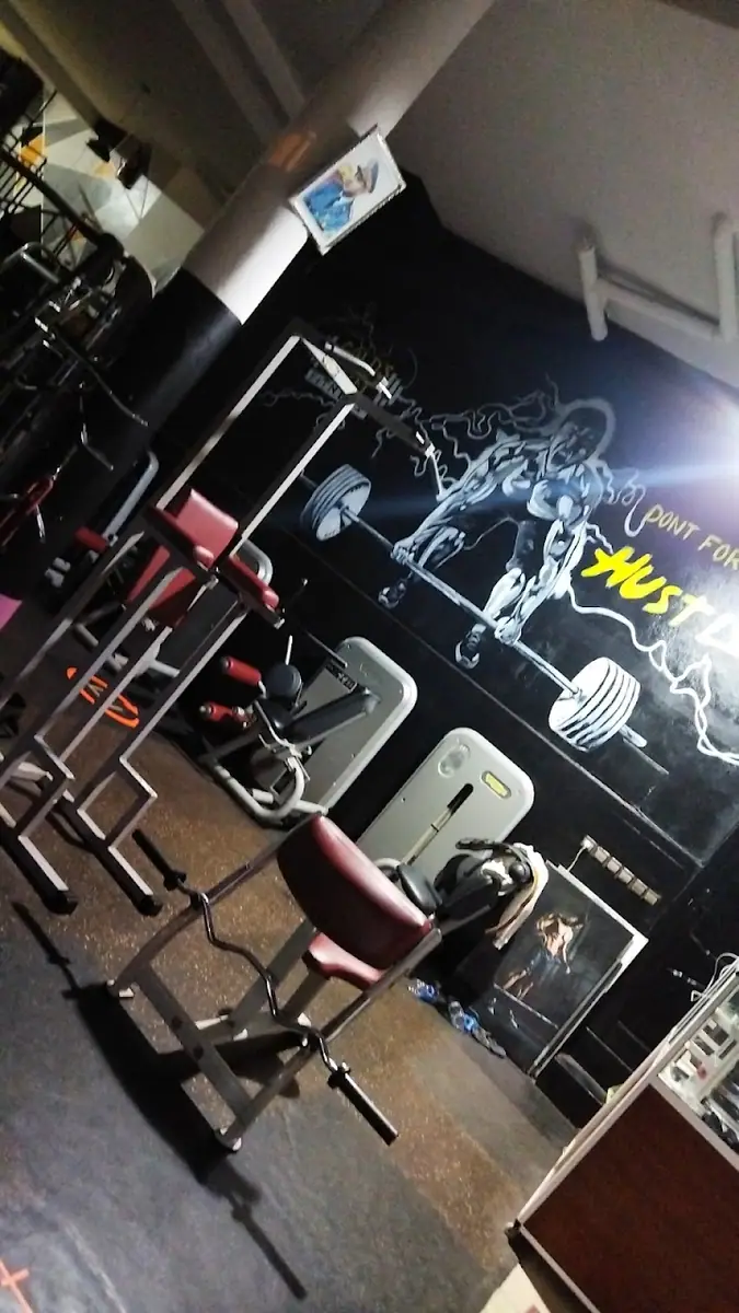 Gold'S Gym Oujda · Fitness & Musculation · Oujda · photo 3