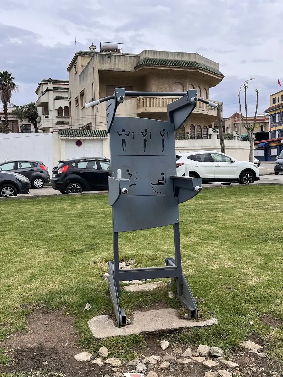 Outdoor gym sport calisthenics · Fitness & Musculation · Tanger