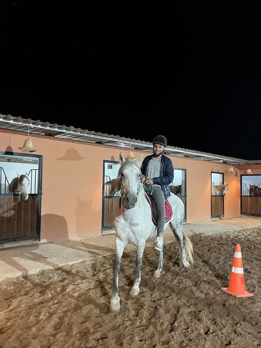 equitation ajyal alghad · Équitation · Nador · photo 3