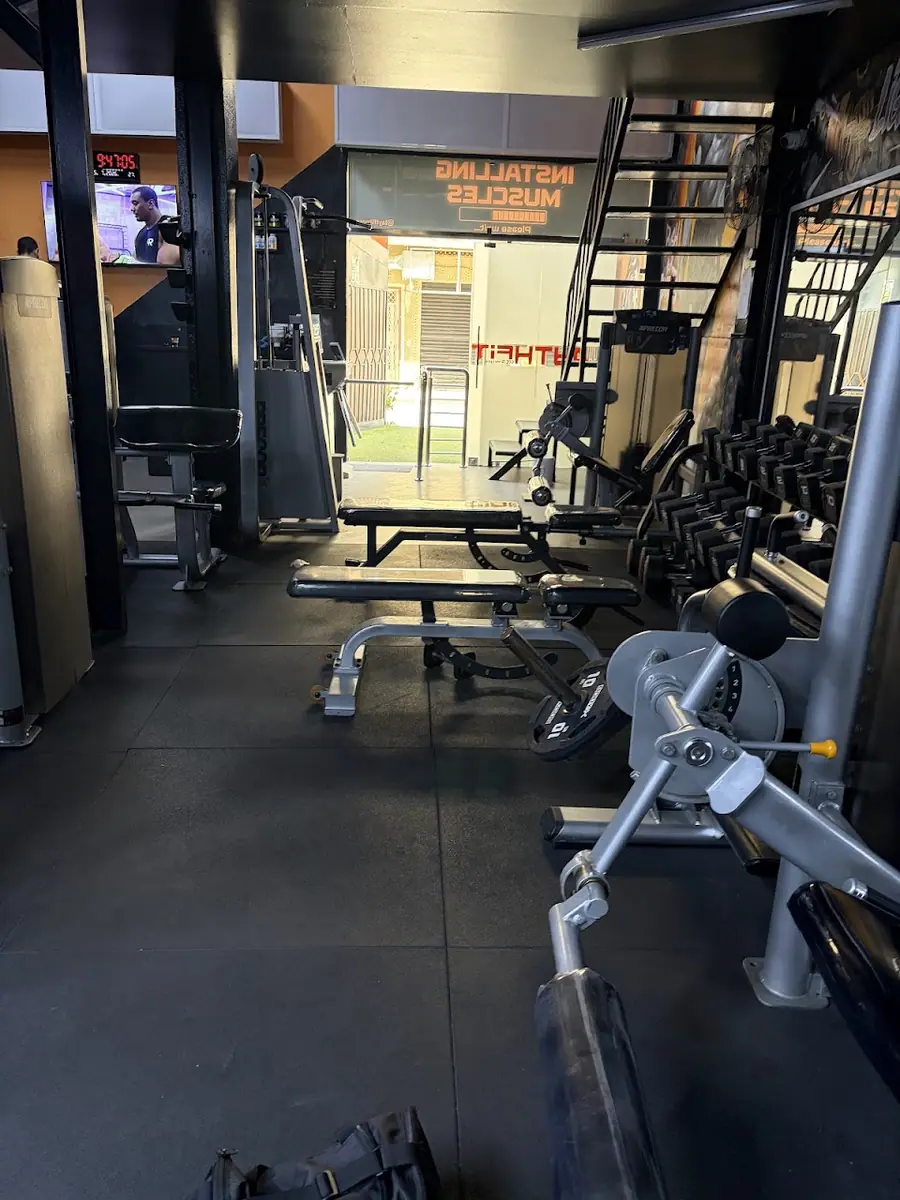 LAYTHFIT GYM ( 100% Homme et 7j/7j ) · Fitness & Musculation · Tanger