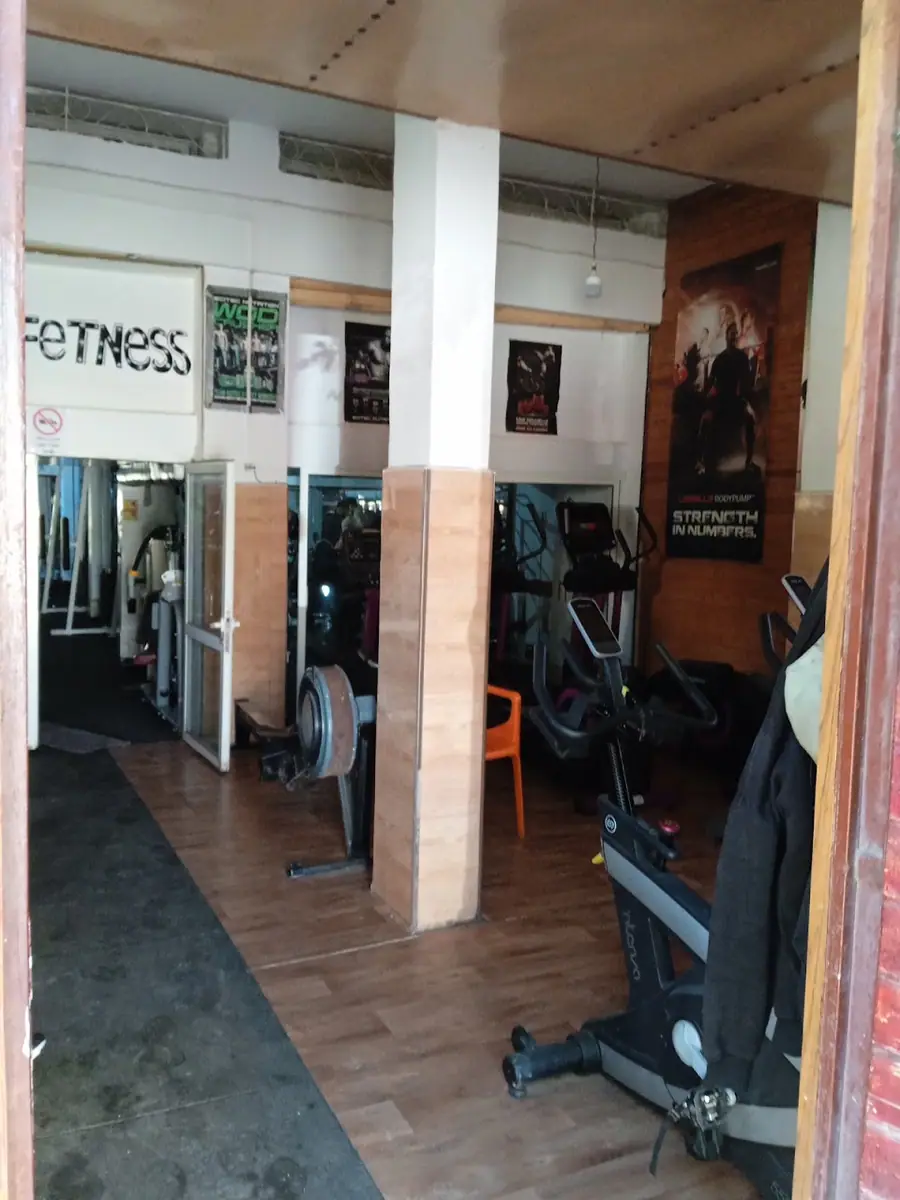 Sale De GYM · Fitness & Musculation · Meknès · photo 2