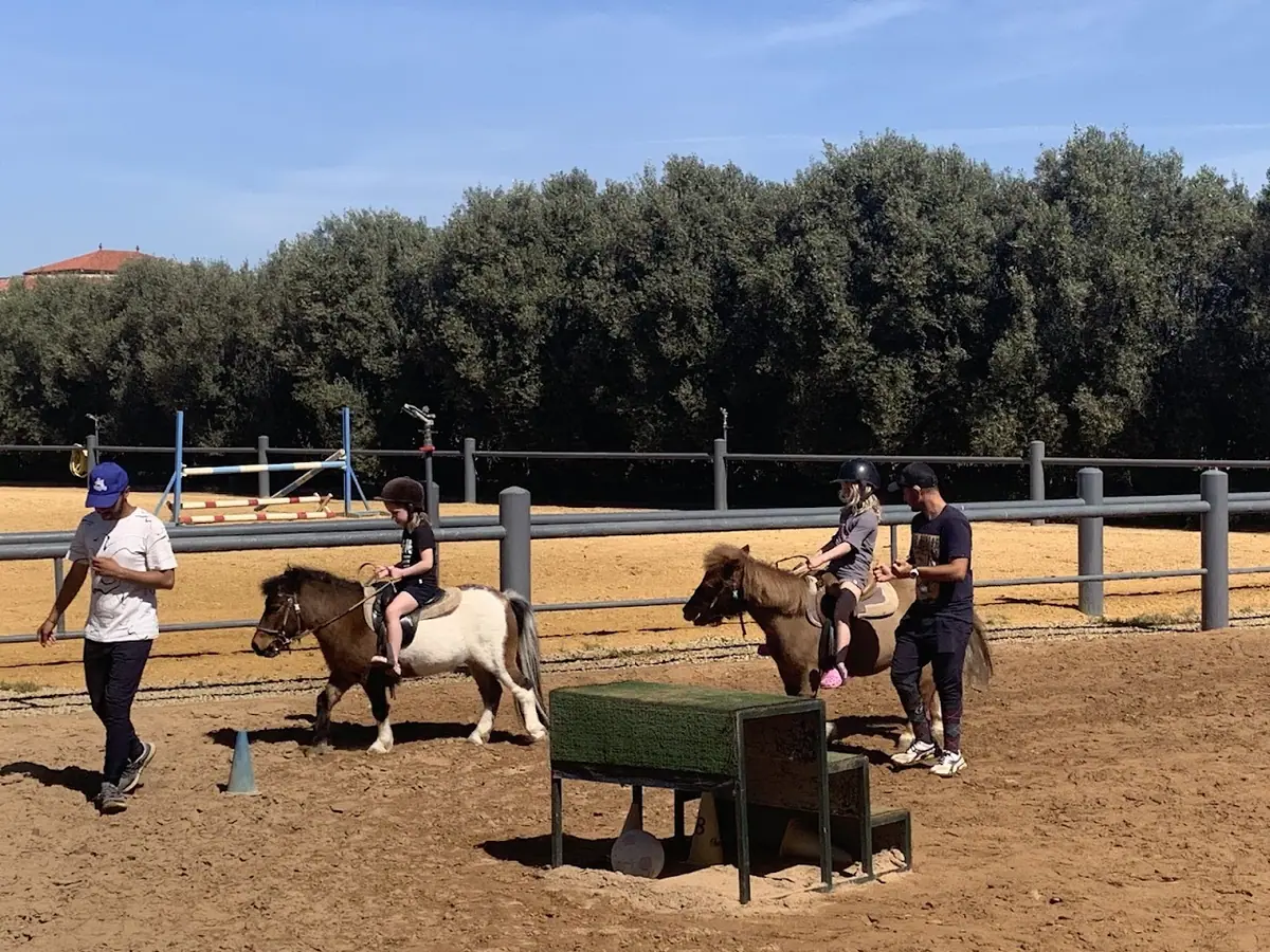 Club Équestre Les Grenadiers · Équitation · Casablanca