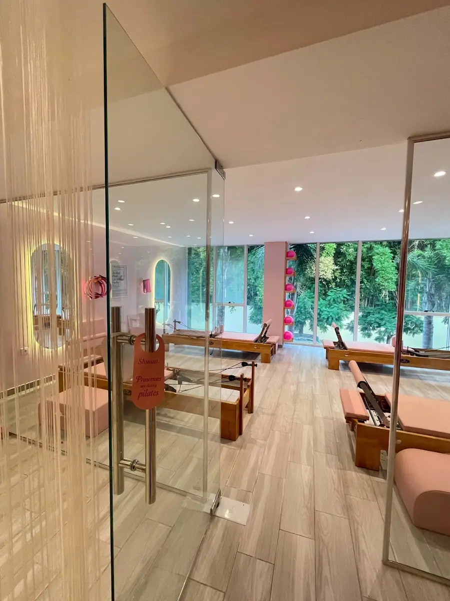 Pink Hour Studio · Yoga & Pilates · Kénitra
