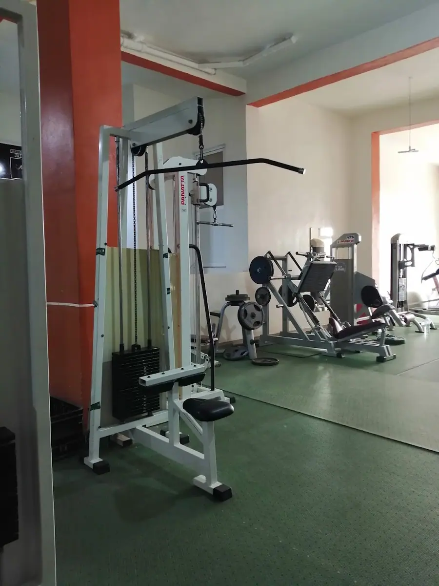 Association Sportive Elkaraouiyine · Fitness & Musculation · Fès · photo 3