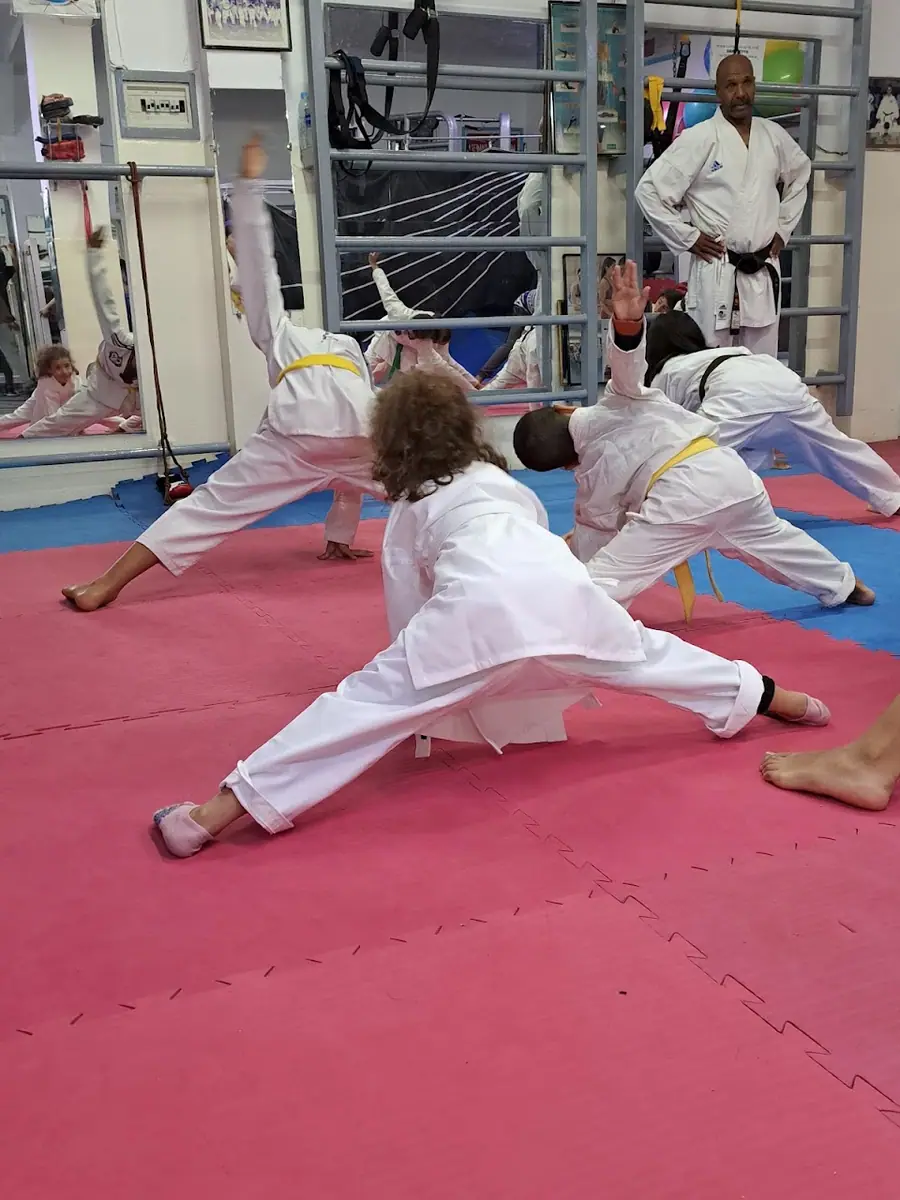 Salle de sport azzawi · Fitness & Musculation · Meknès