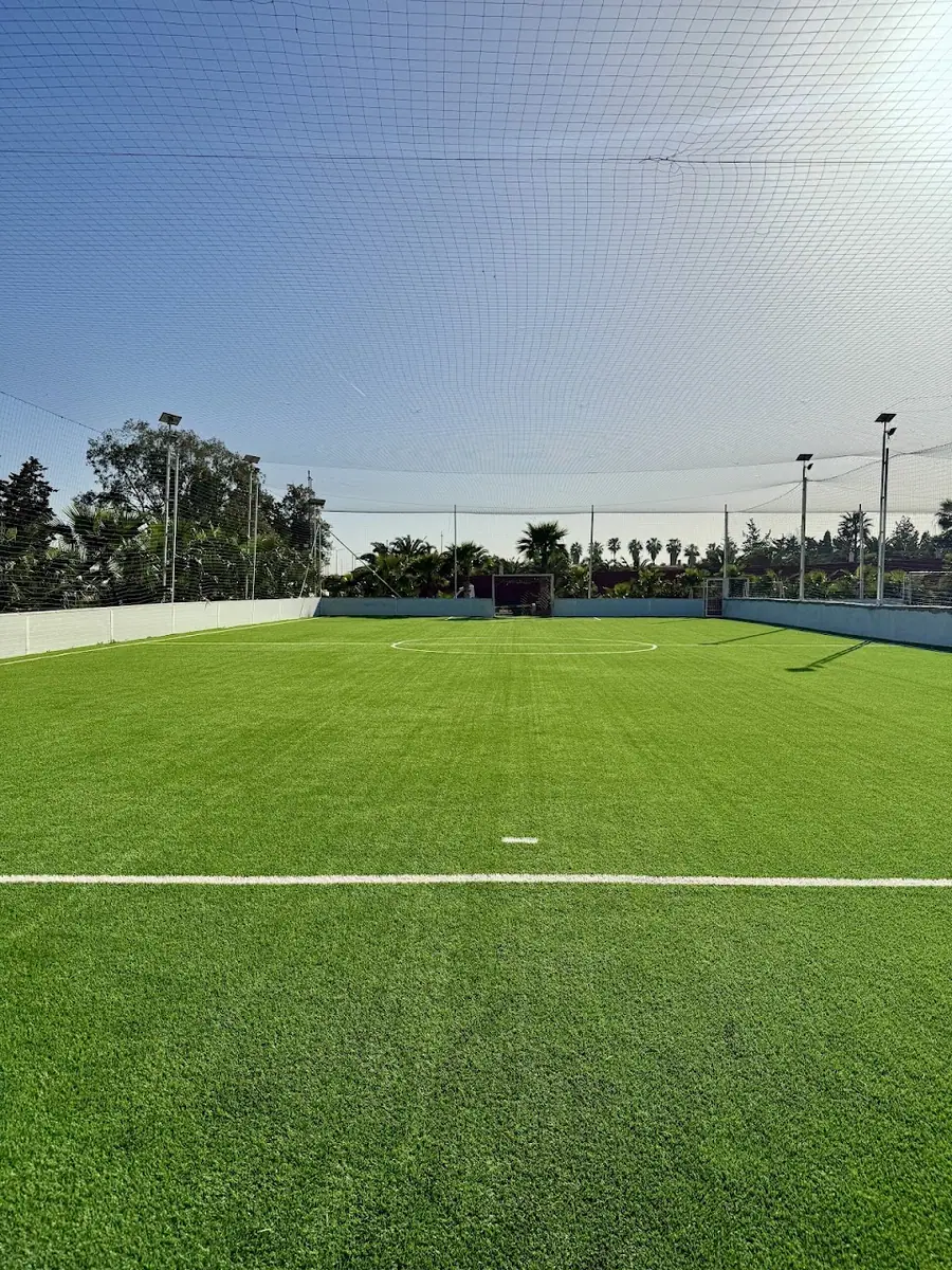 Terrains de foot Ain attig · Football · Rabat