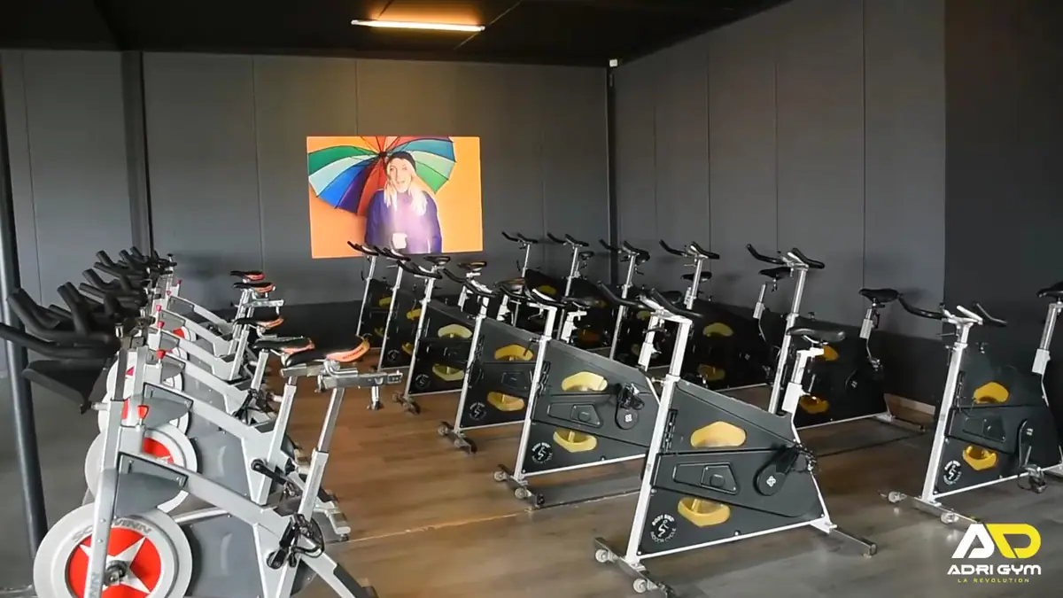 AdriGym Akesbi: Salle de sport, Centre de Fintess, Piscine couvert, Sauna à Akesbi Fès · Fitness & Musculation · Fès · photo 2