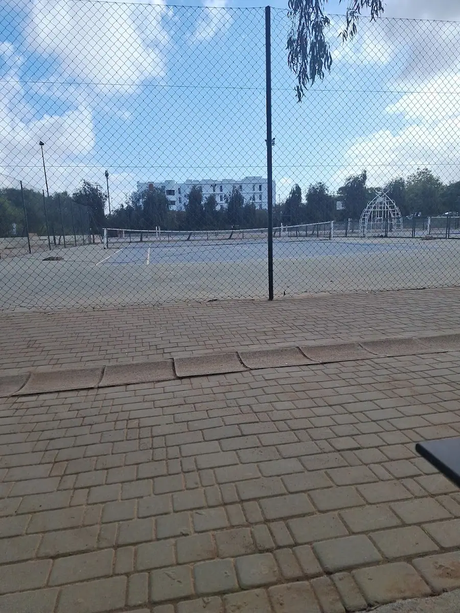 Terrains multisports de l'UIR · Basketball · Rabat · photo 2