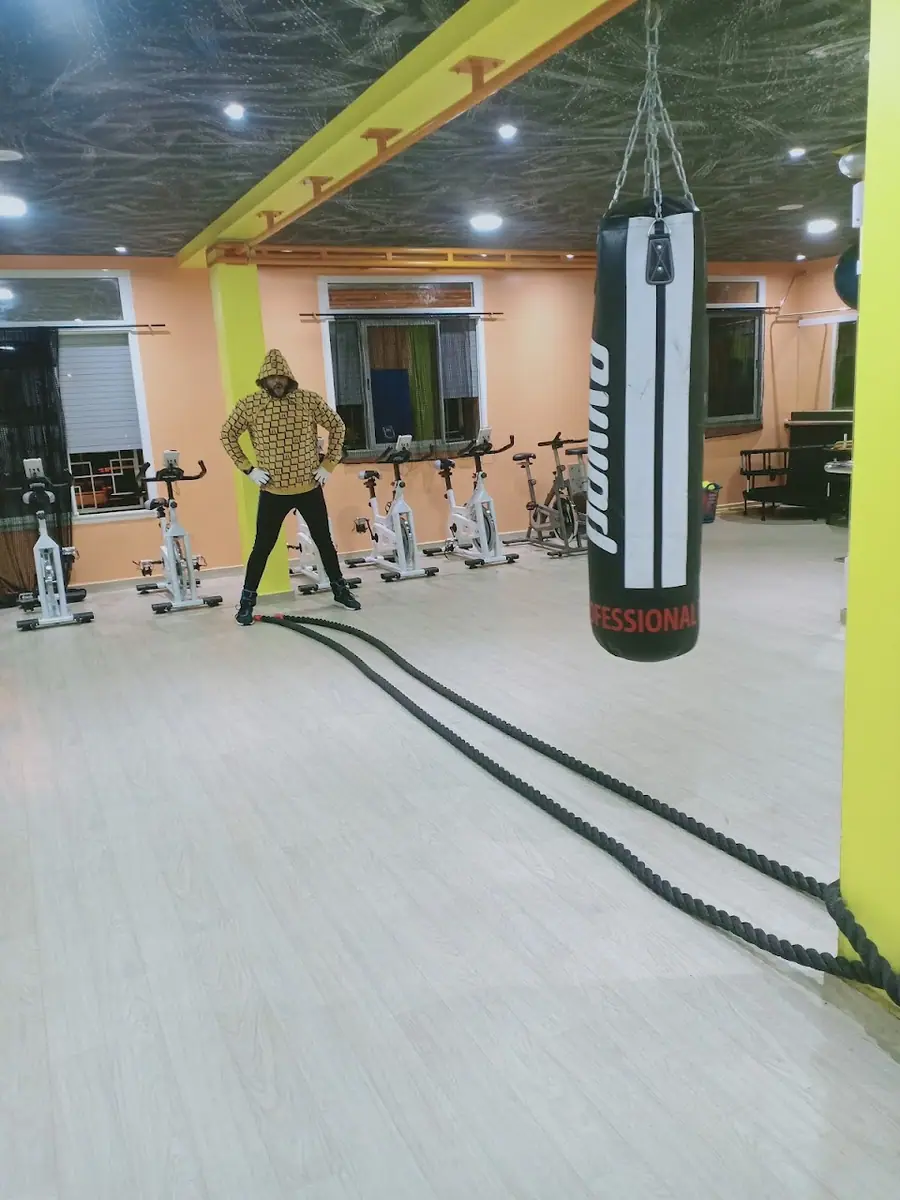 Boss fitgym centre · Fitness & Musculation · Oujda